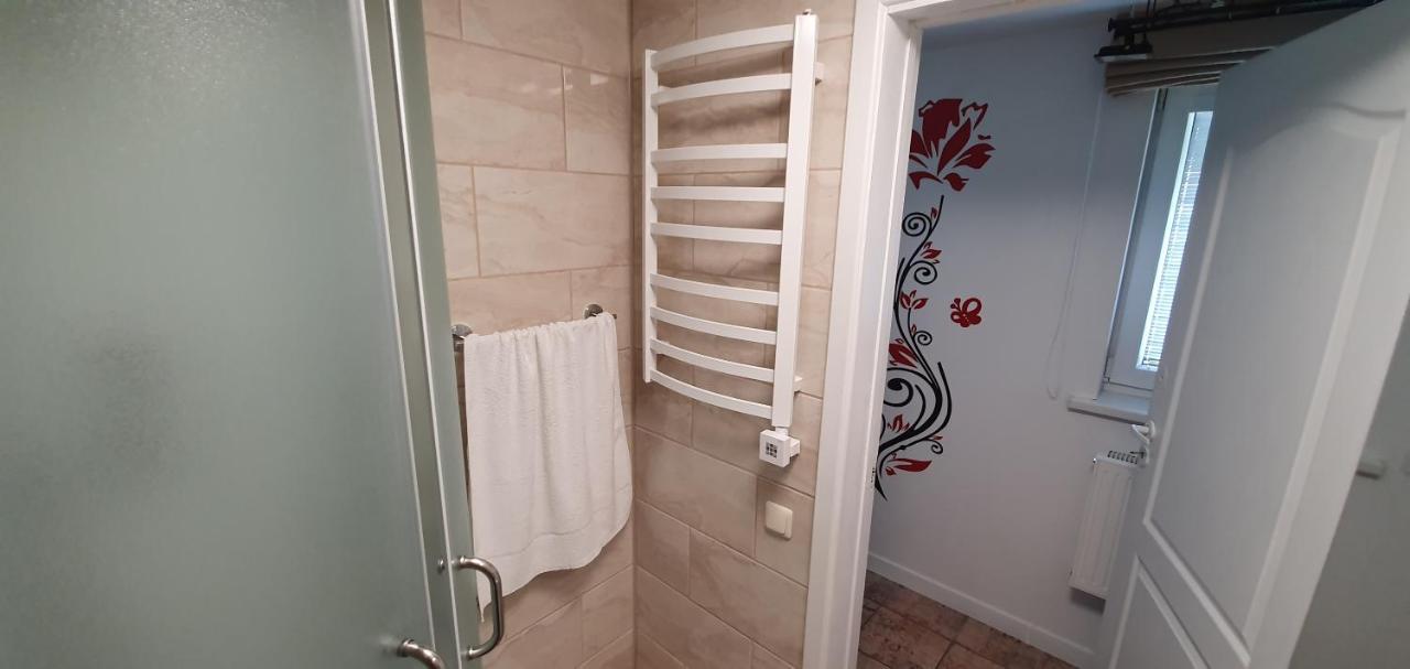 Aparthotel 3 ,, Cosy House Studio" & Parking คอนัส ภายนอก รูปภาพ