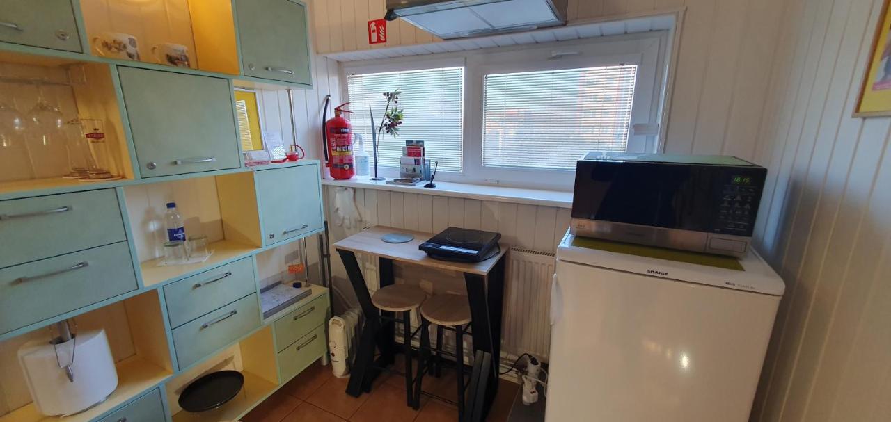 Aparthotel 3 ,, Cosy House Studio" & Parking คอนัส ภายนอก รูปภาพ
